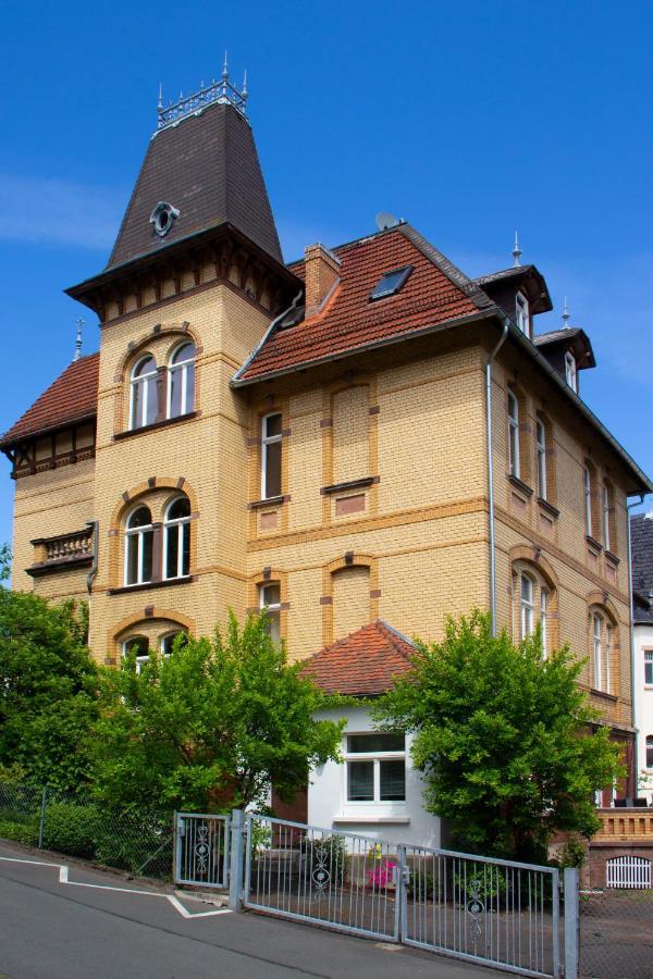 Ferienwohnung Hufelandstern Bis 7 Personen - Mit E-Ladesaeule! Бад Вилдунген Екстериор снимка